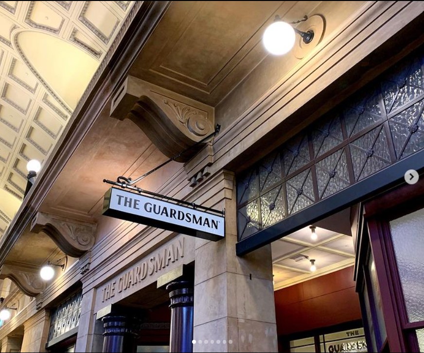 The Guardsman - Ambient Menu